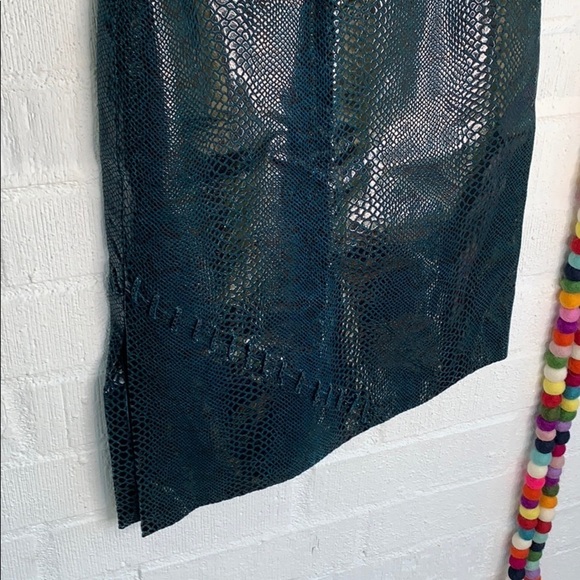 Emma Black Leather Embossed Asymmetrical Skirt - Picture 3 of 9